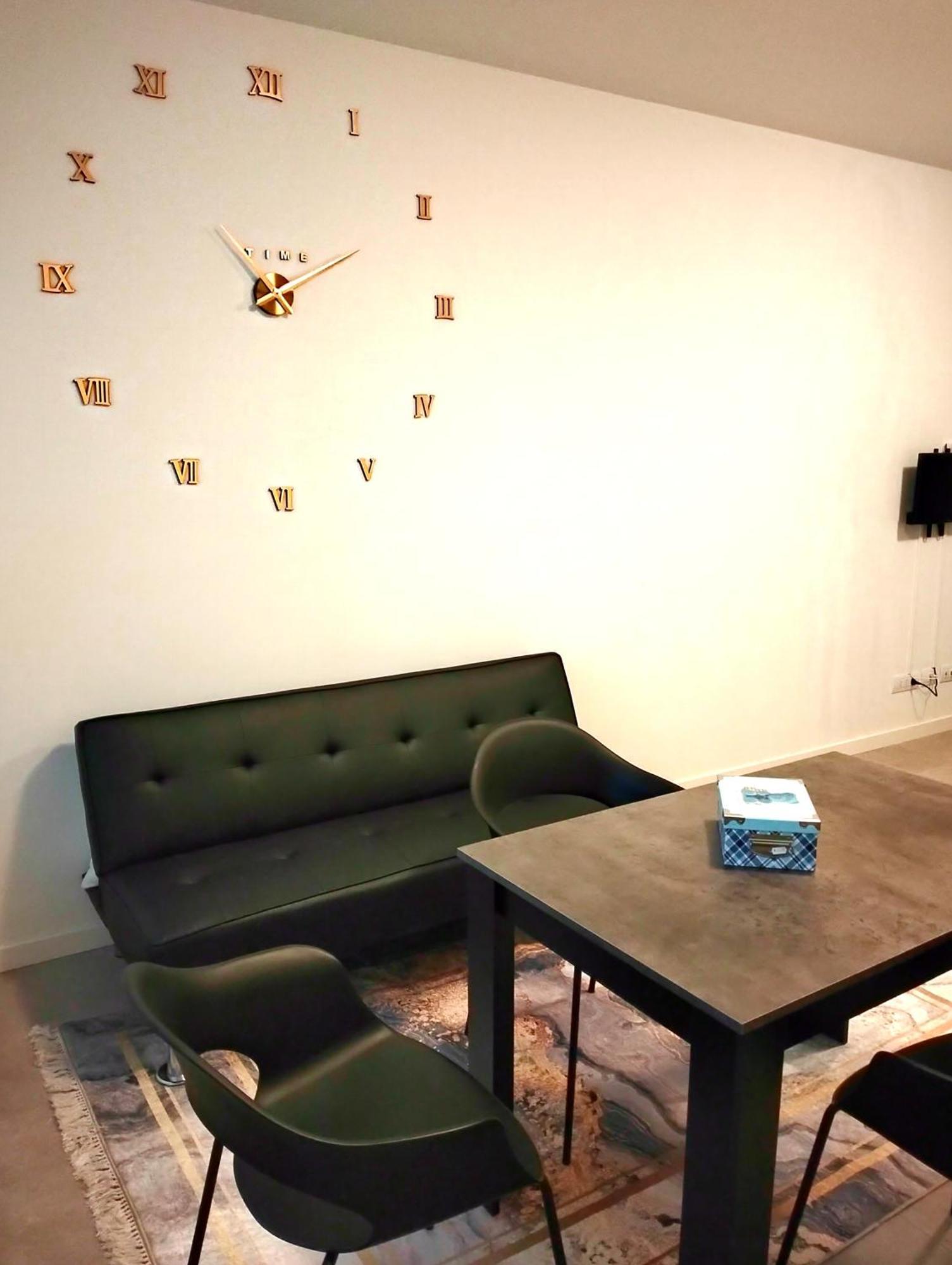 Miriam Apartment *
